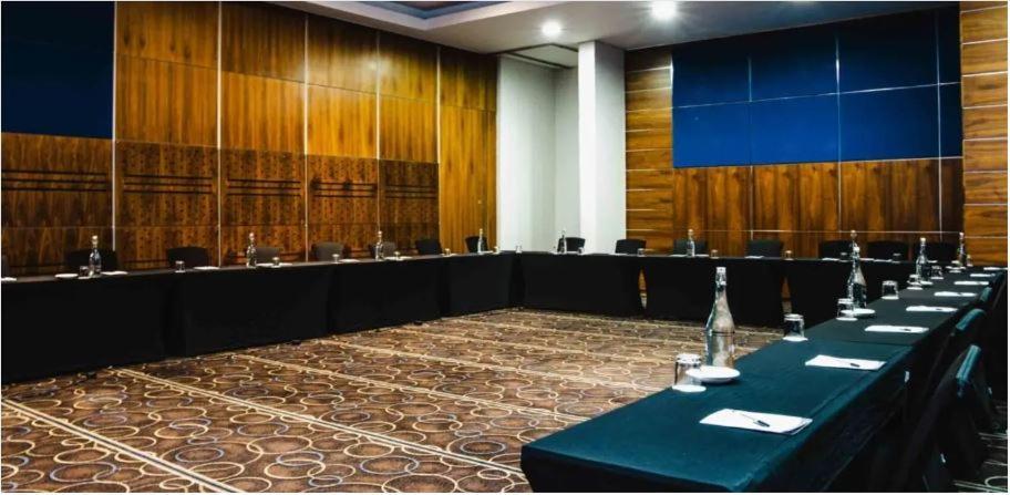 Premier Hotel Midrand Eksteriør bilde